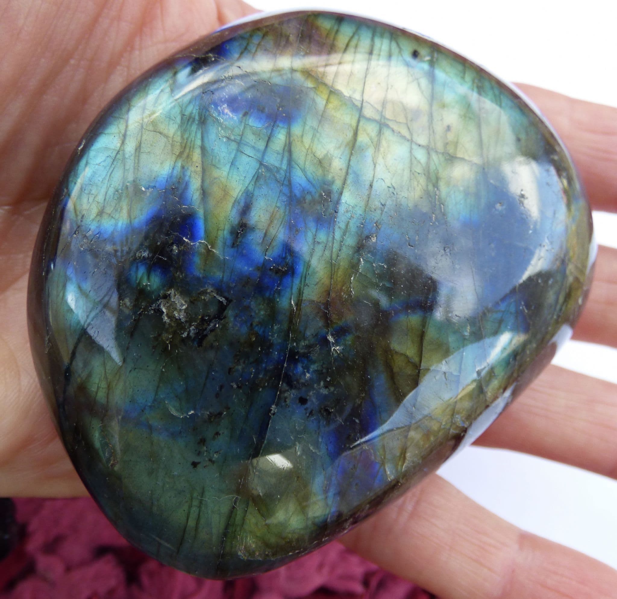 Labradorite Polished  Gemstone  7.8 x 6.2 x 2.25cm 221 gms  Gift Bag +Display Stand (1)