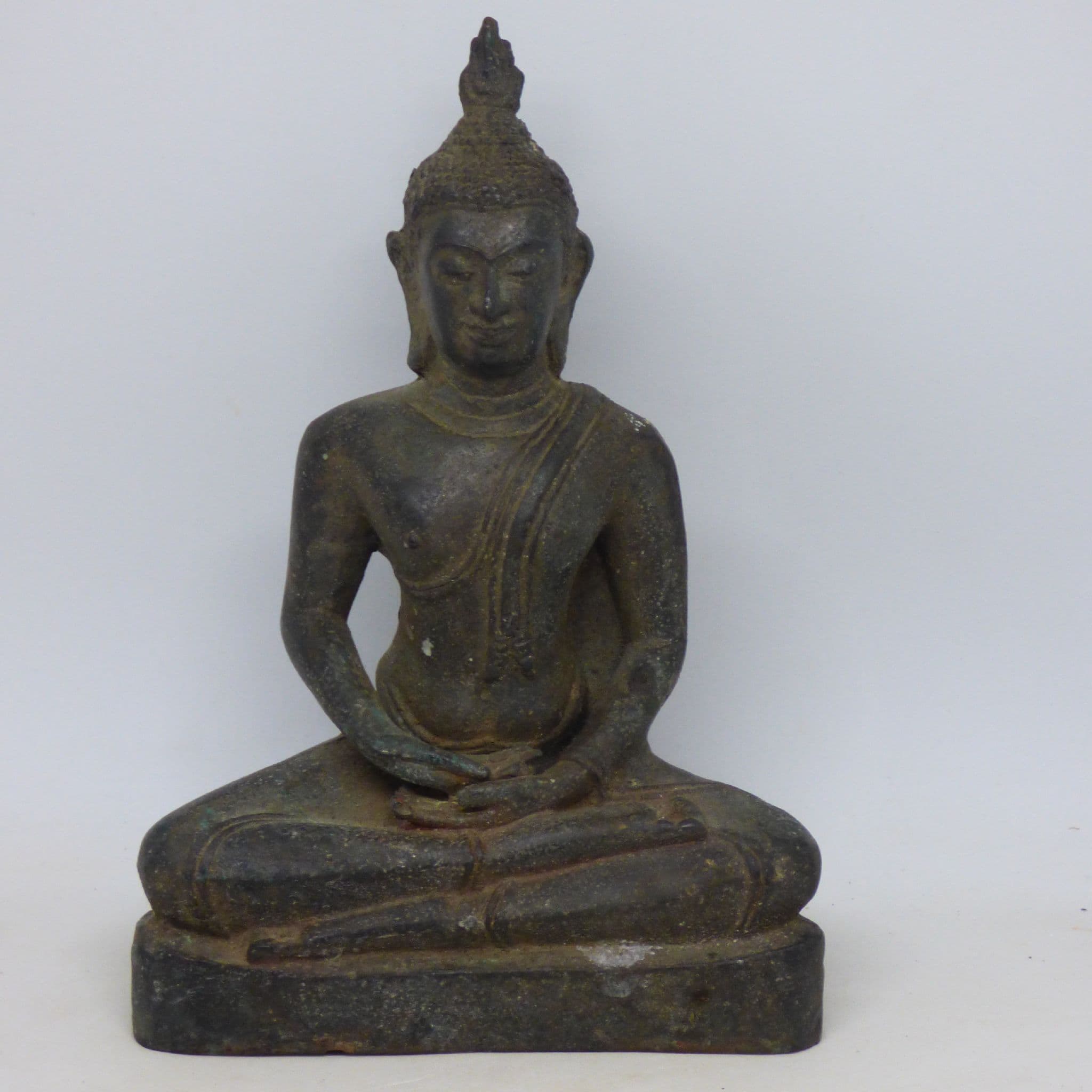 Thai Style Bronze  Buddha Statue 17 x 11 cm